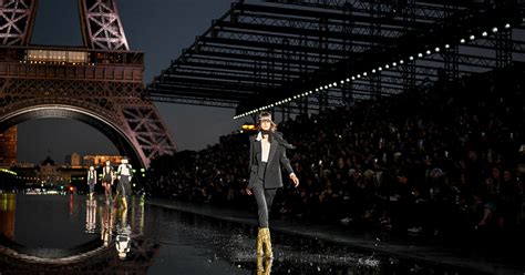 Saint Laurent Fall/Winter 2019 Livestream From Paris Fashion 